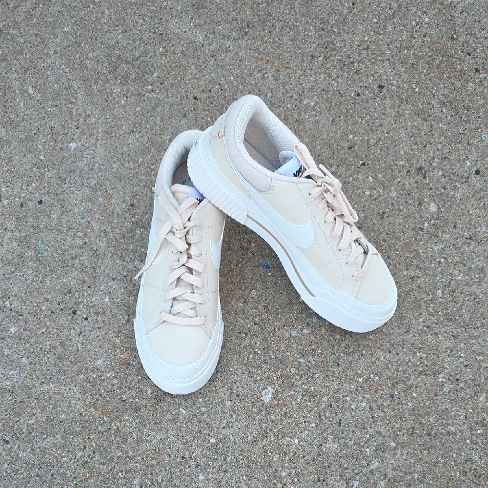 Nike Women's Court Legacy Lift Platform Sneakers Size 10